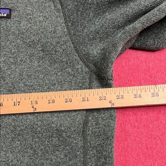 Patagonia Green Quarter-Zip Pullover - Picture 5 of 5